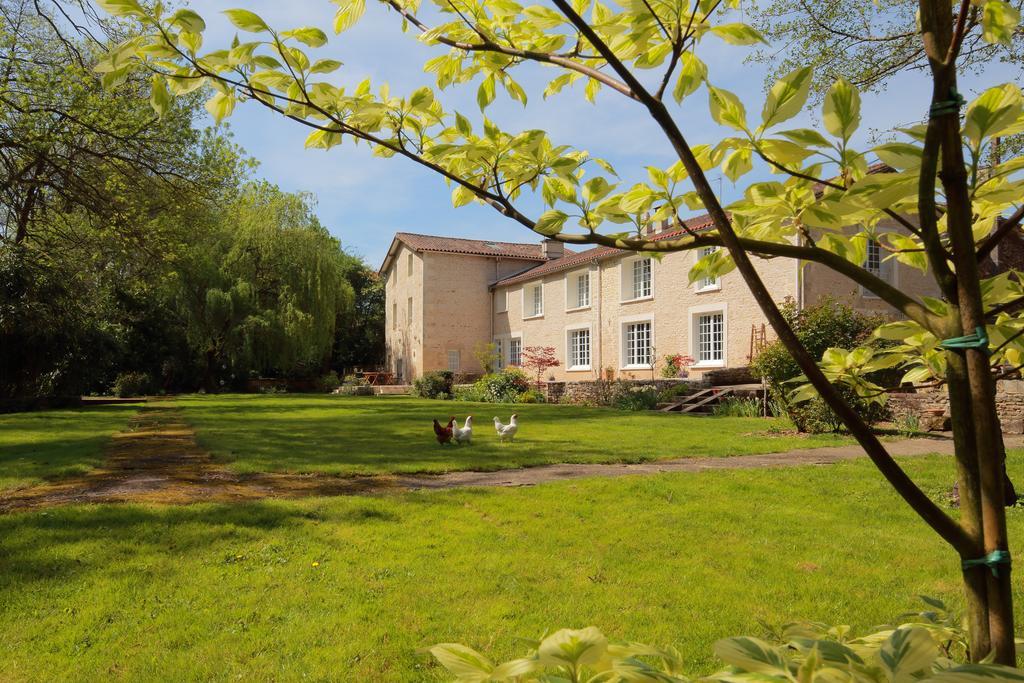 Hotel Le Moulin De Nanteuil à Migné-Auxances Extérieur photo